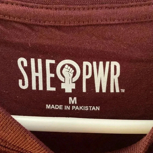 🆕Girl Power Strong Woman Pink Logo M🆕 - Picture 5 of 8